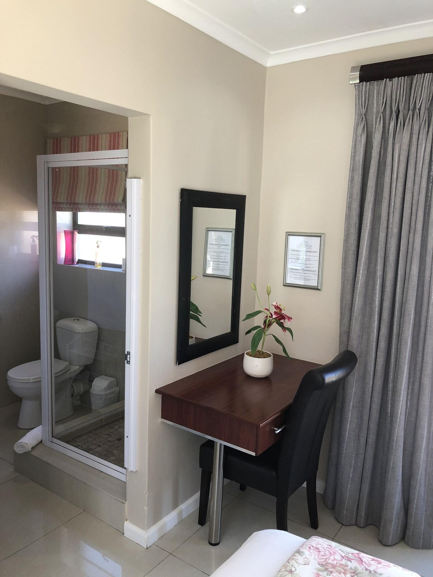 Le Blue Guesthouse Port Elizabeth Exterior foto
