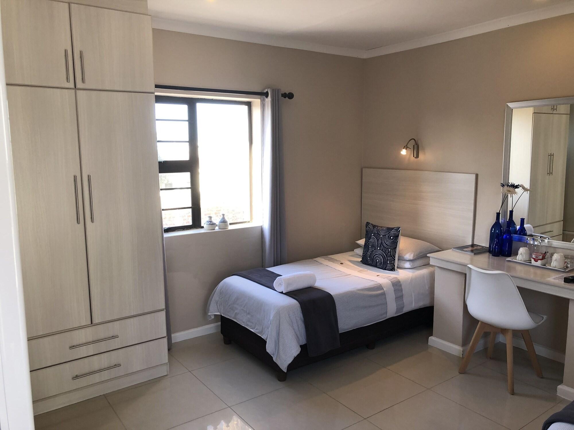 Le Blue Guesthouse Port Elizabeth Exterior foto