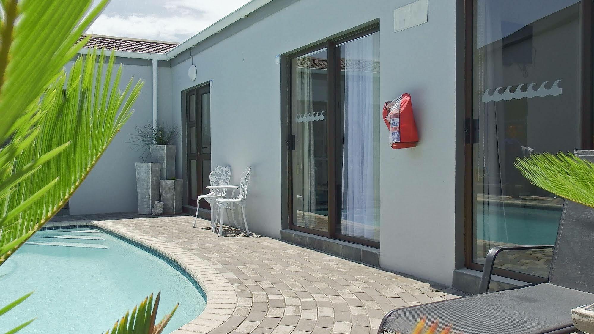 Le Blue Guesthouse Port Elizabeth Exterior foto